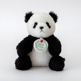 Nade Nade Little Panda