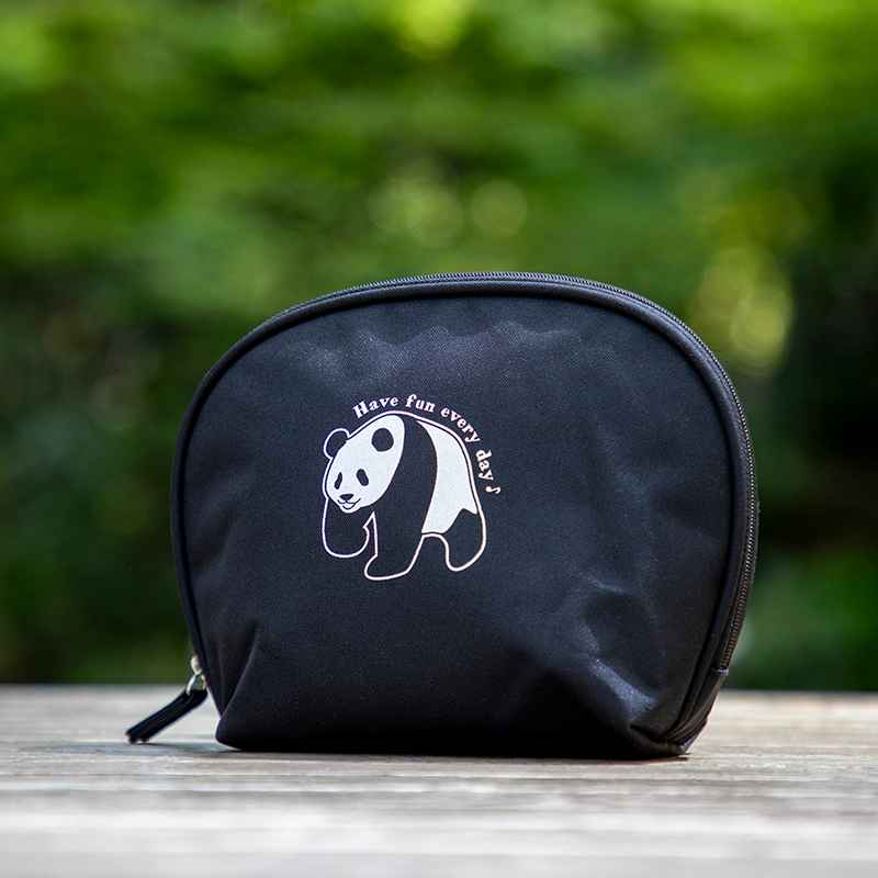 てくてくパンダポーチ – 江戸東京一